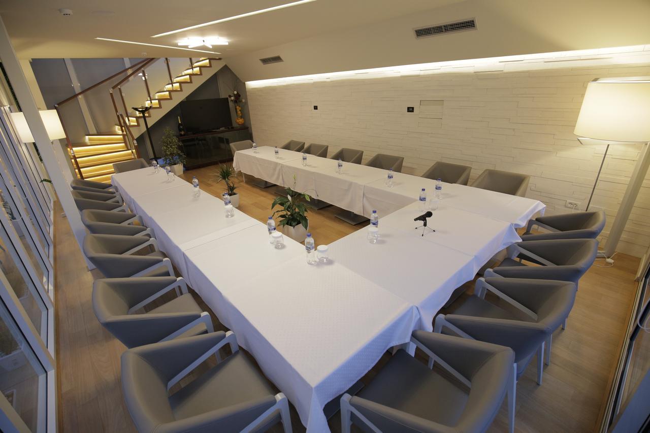 Hotel Bulqiza Bulqize Экстерьер фото