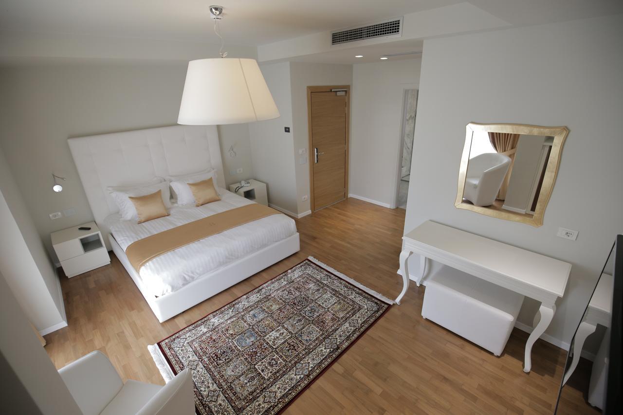 Hotel Bulqiza Bulqize Экстерьер фото